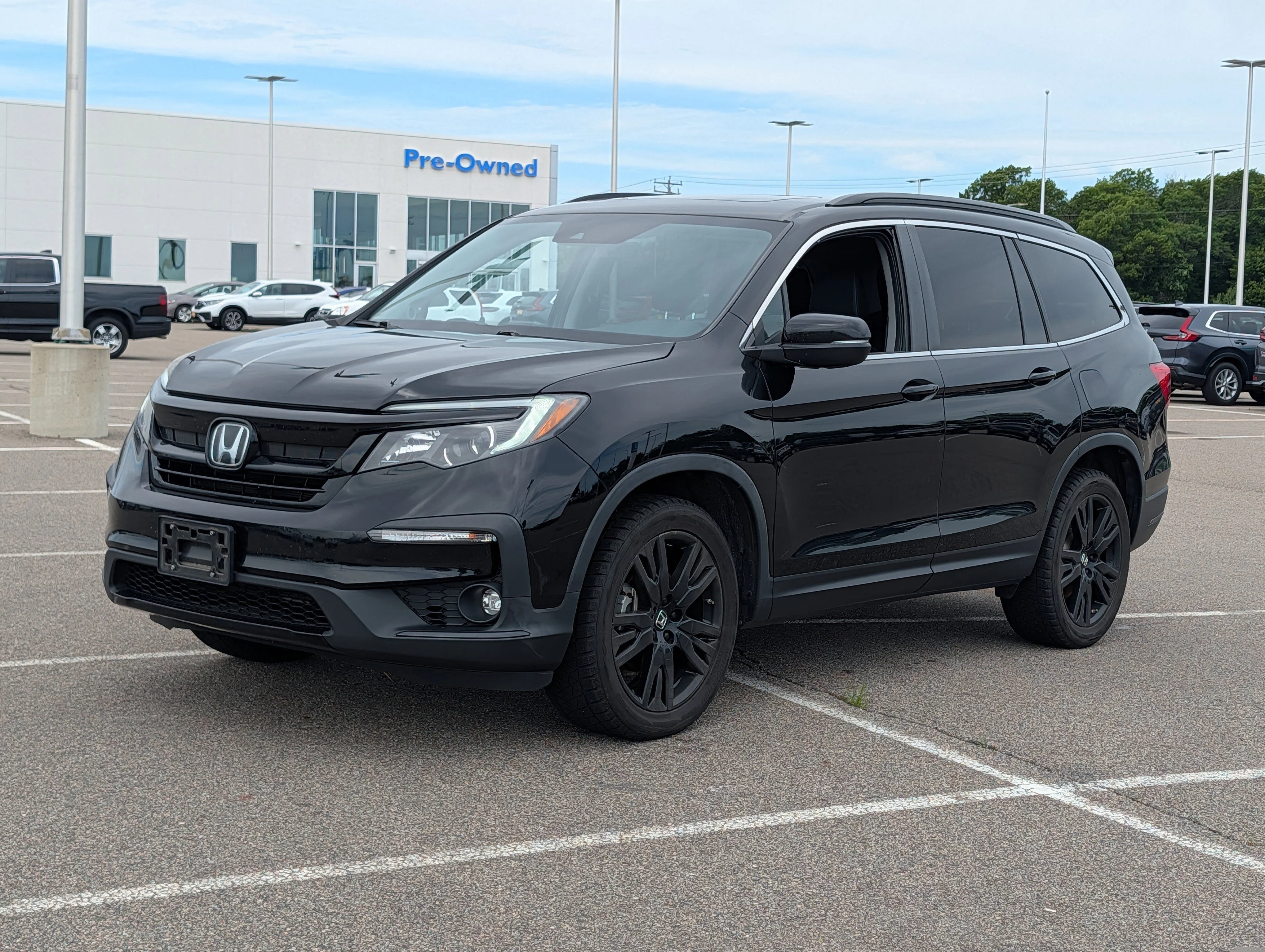 Used 2021 Honda Pilot SE with VIN 5FNYF6H25MB056744 for sale in Waite Park, Minnesota