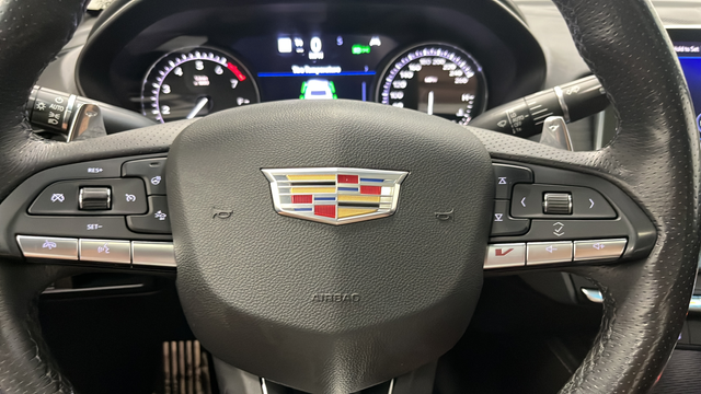 Used 2020 White Cadillac V-Series image 15