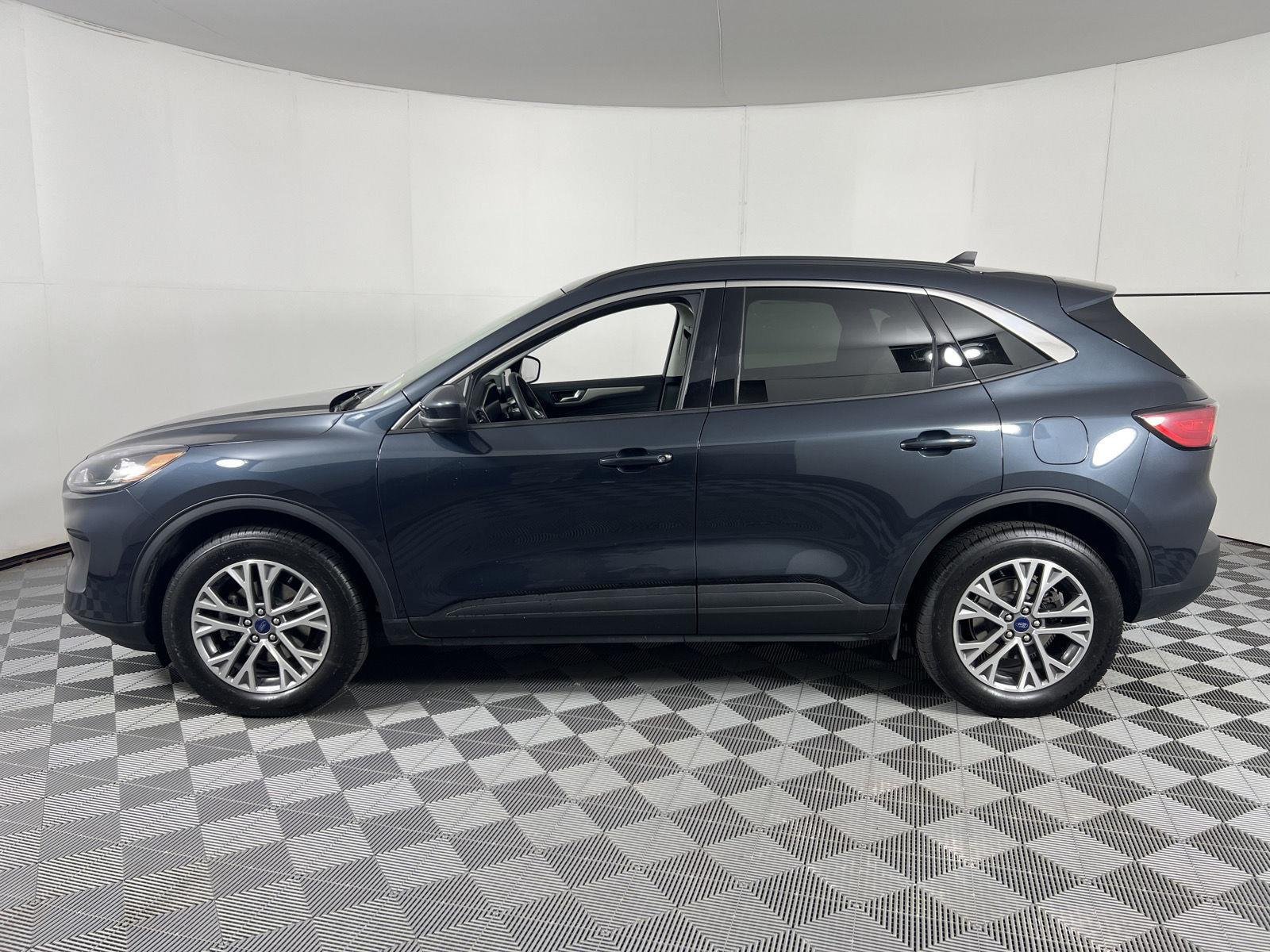 Used 2022 Stone Blue Ford SEL image 7