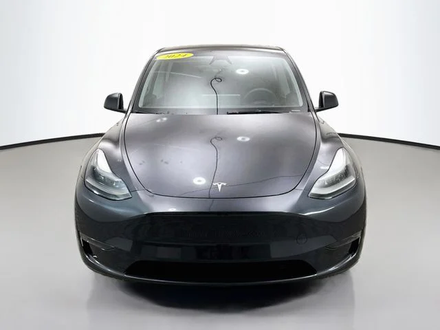 Used 2024 Tesla Model Y Long Range with VIN 7SAYGDEE5RA224390 for sale in Bloomington, IL
