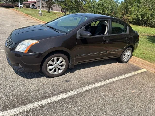 Used 2011 Black Nissan 2.0 SL image 19