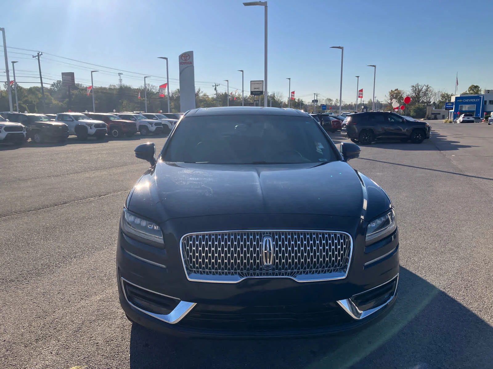 Used 2019 Rhapsody Blue Lincoln Reserve image 2