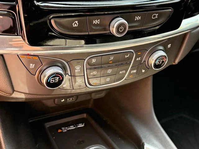 Used 2020 Gray Chevrolet Premier image 22