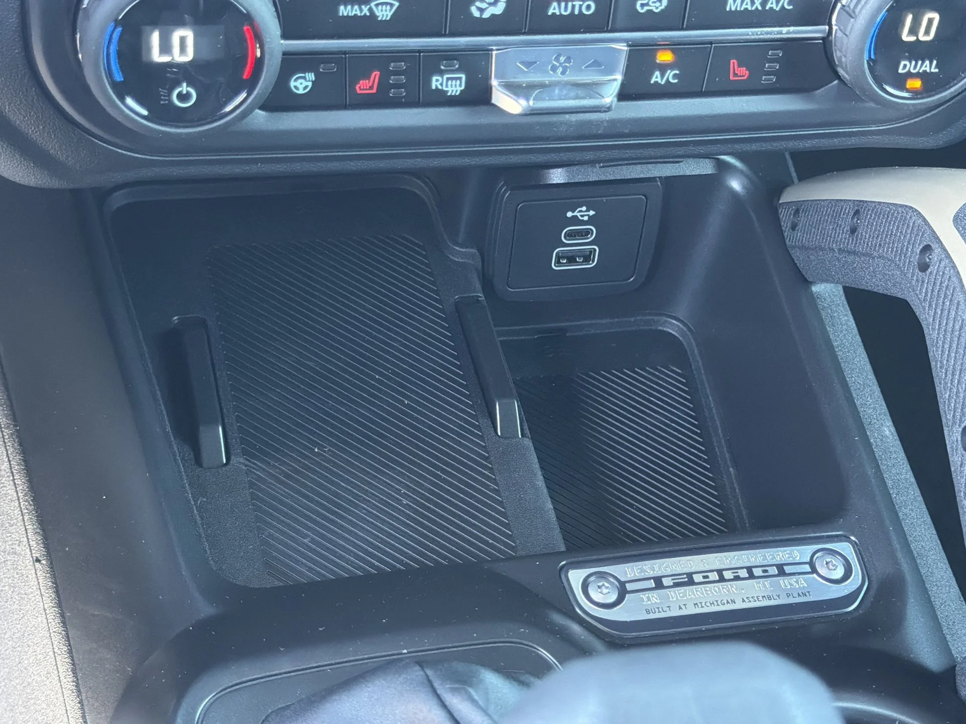 New 2026 Avalanche Gray Ford Badlands® image 12