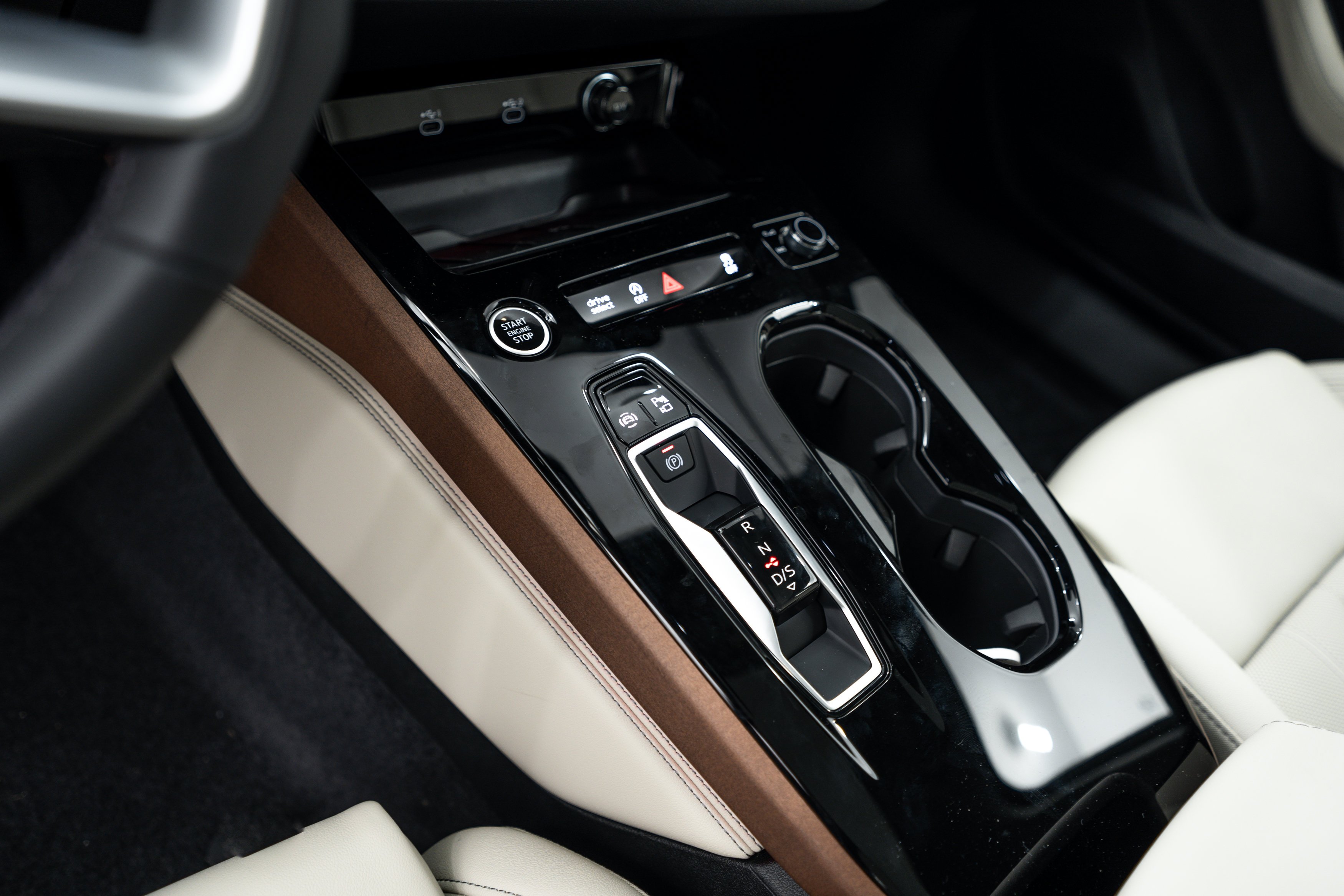 New 2026 Glacier White Audi Prestige image 10
