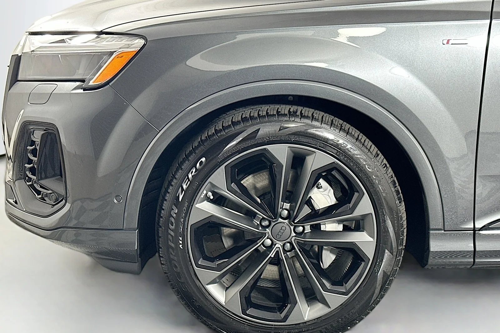 New 2026 Daytona Gray Pearl Effect Audi S line Premium Plus image 11