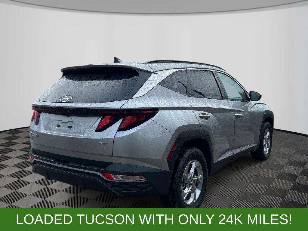 Used 2024 Silver Hyundai SEL image 5