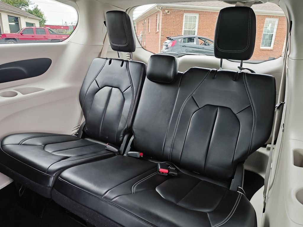 Used 2023 White Chrysler Touring L image 24
