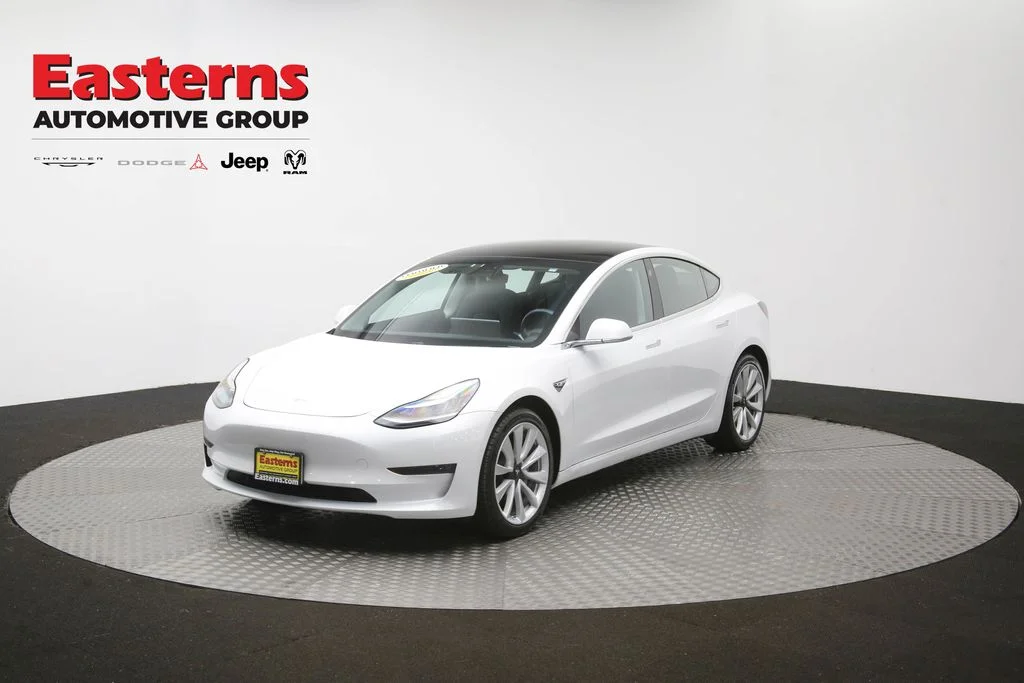Used 2019 White Tesla Standard Range Plus image 49
