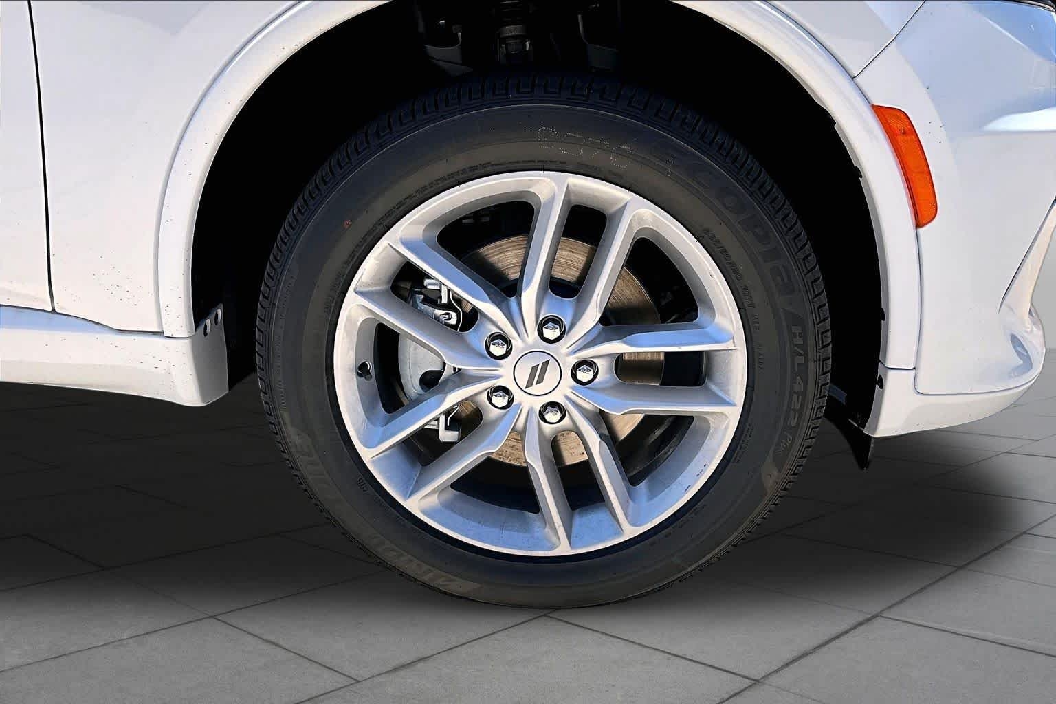 New 2026 White Knuckle Clear-Coat Exterior Paint Dodge GT image 12