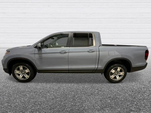 New 2026 Sonic Gray Pearl Honda RTL image 3