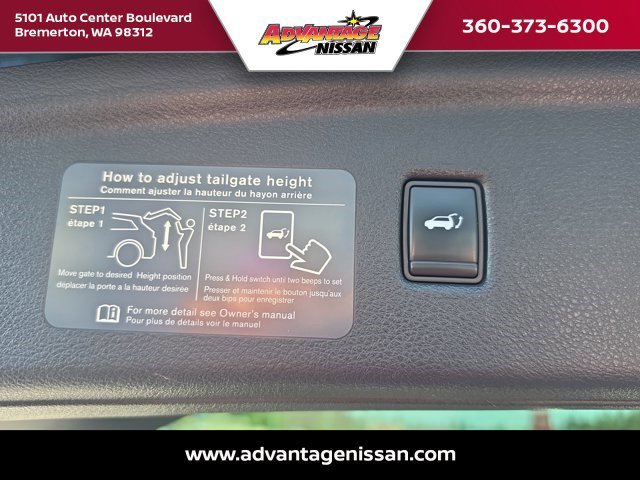 Used 2021 Black Obsidian INFINITI LUXE image 25