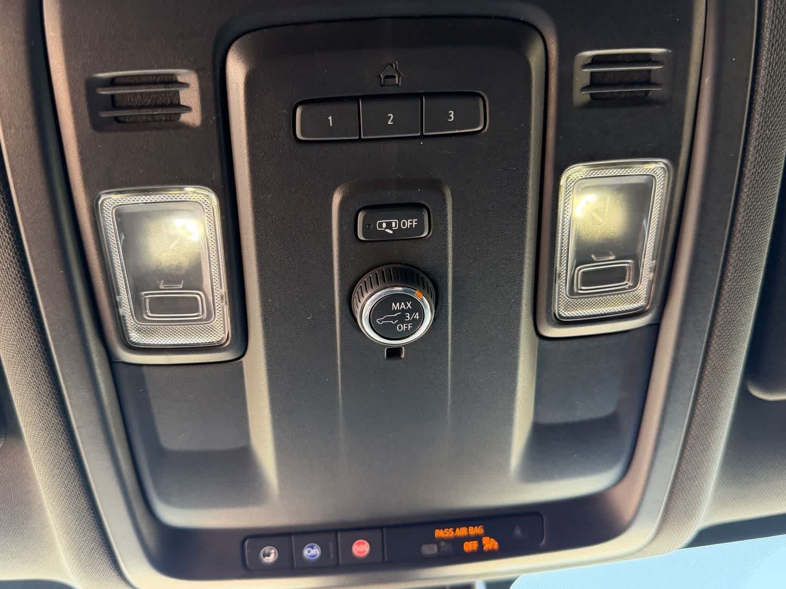 Used 2021 Summit White Chevrolet LT image 31