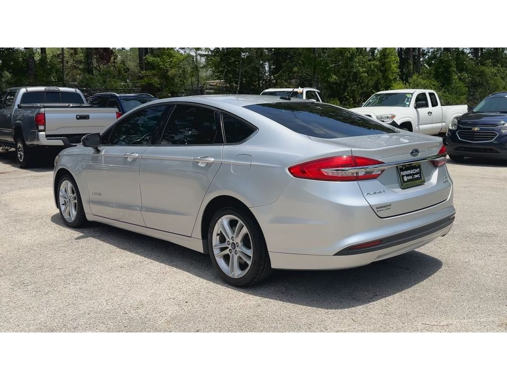 Used 2018 Silver Ford SE image 7
