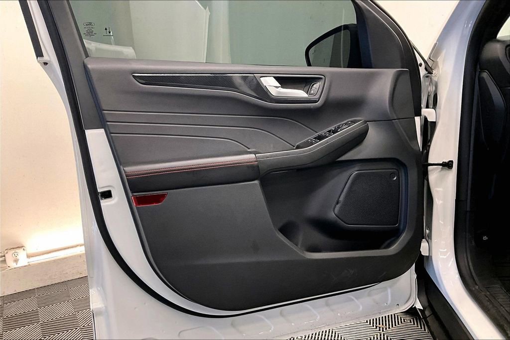 Used 2024  Ford ST-Line image 25