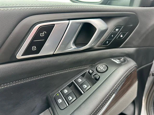 Certified Used 2026 Skyscraper Grey Metallic BMW xDrive40i image 15