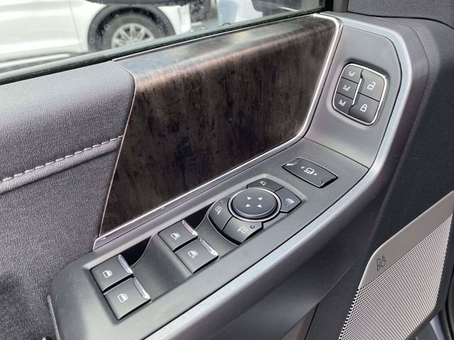 New 2026 Glacier Gray Metallic Tri-Coat Ford Lariat image 9