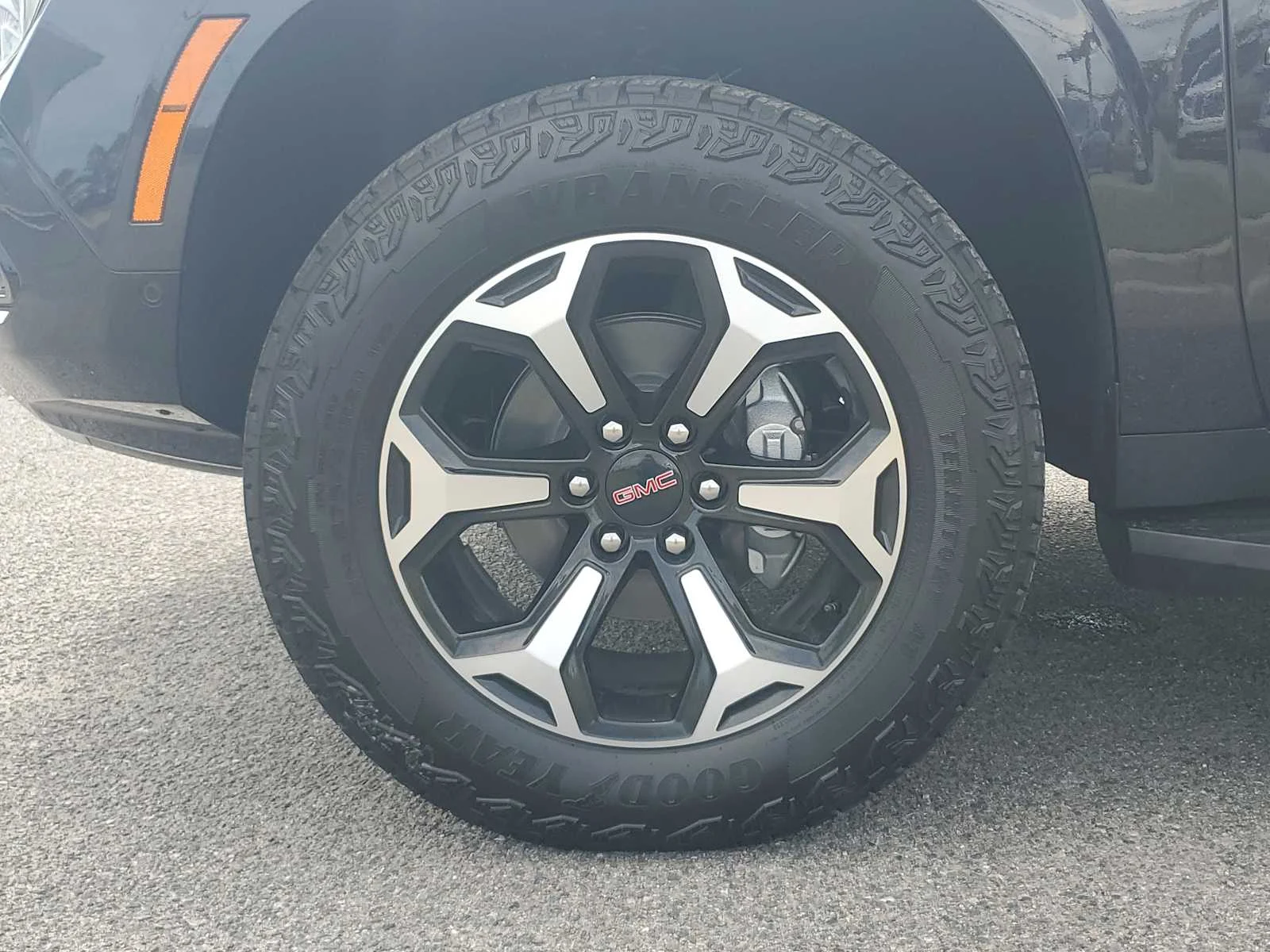 New 2026 Titanium Rush Metallic GMC AT4 image 10