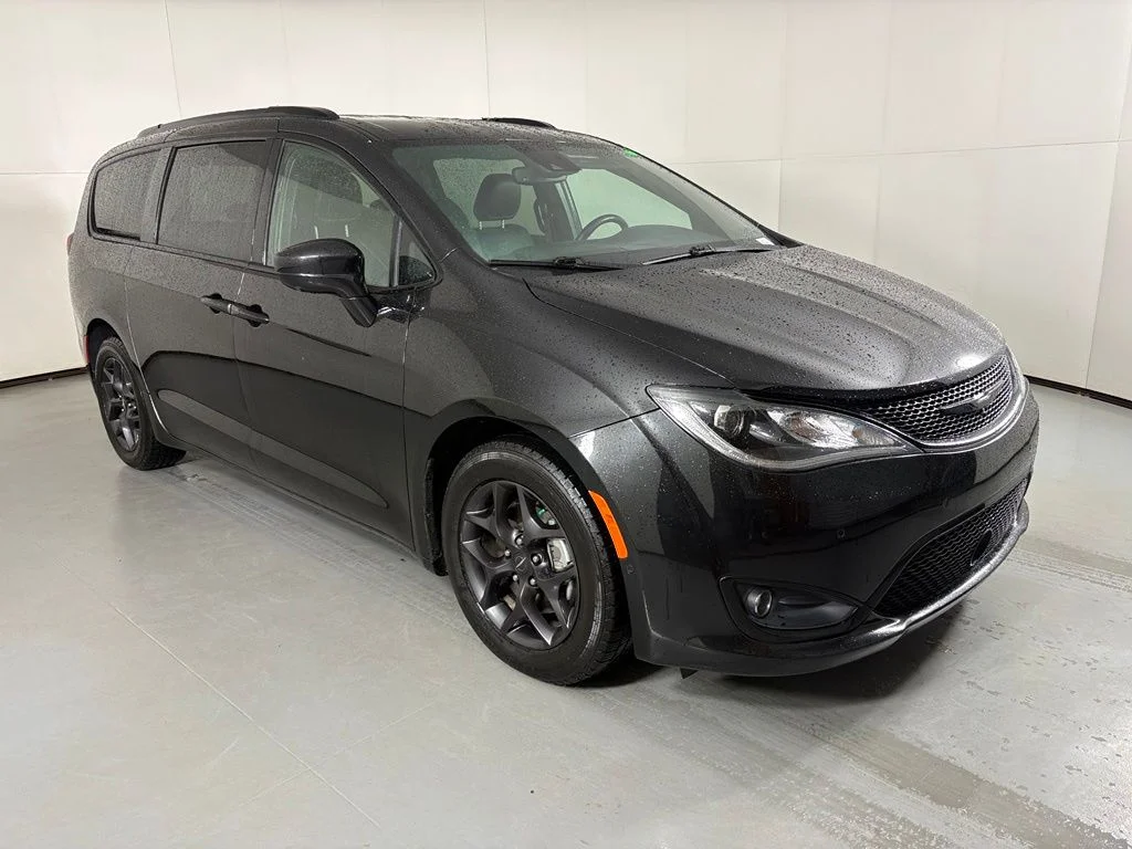 Used 2020 Black Chrysler Touring L Plus image 2
