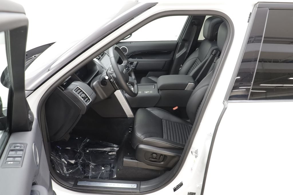 Used 2025 White Land Rover S image 6