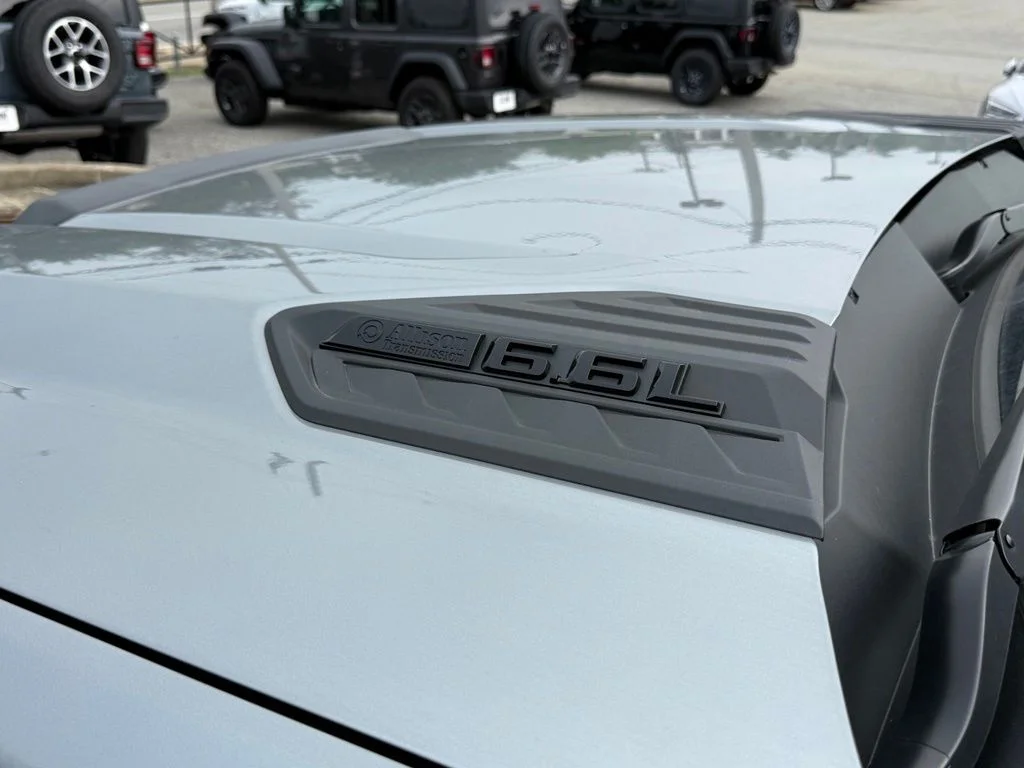 Used 2025 Gray Chevrolet Custom image 11