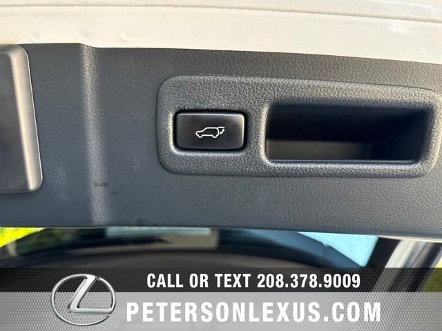 Used 2015 White Lexus Premium image 21