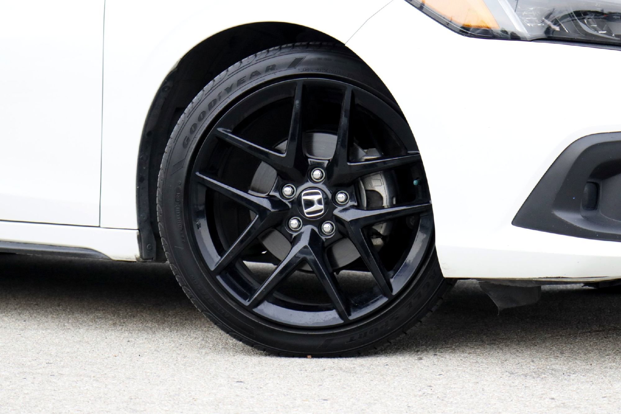 Used 2024 Platinum White Pearl Honda Sport image 3