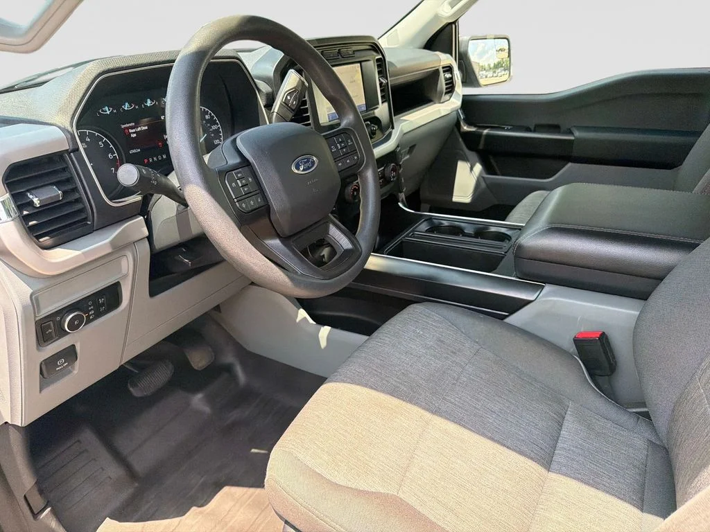 Used 2023 Atlas Blue Metallic Ford XL image 22