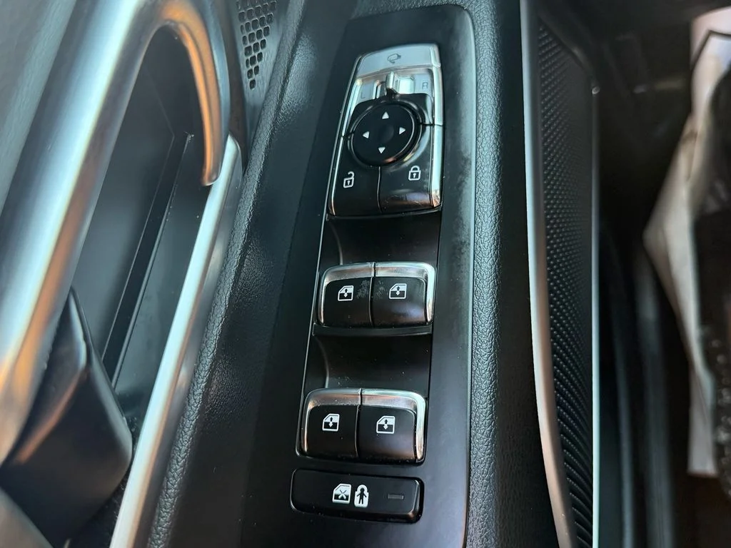 Used 2025 Wolf Gray Kia EX X-Pro image 36