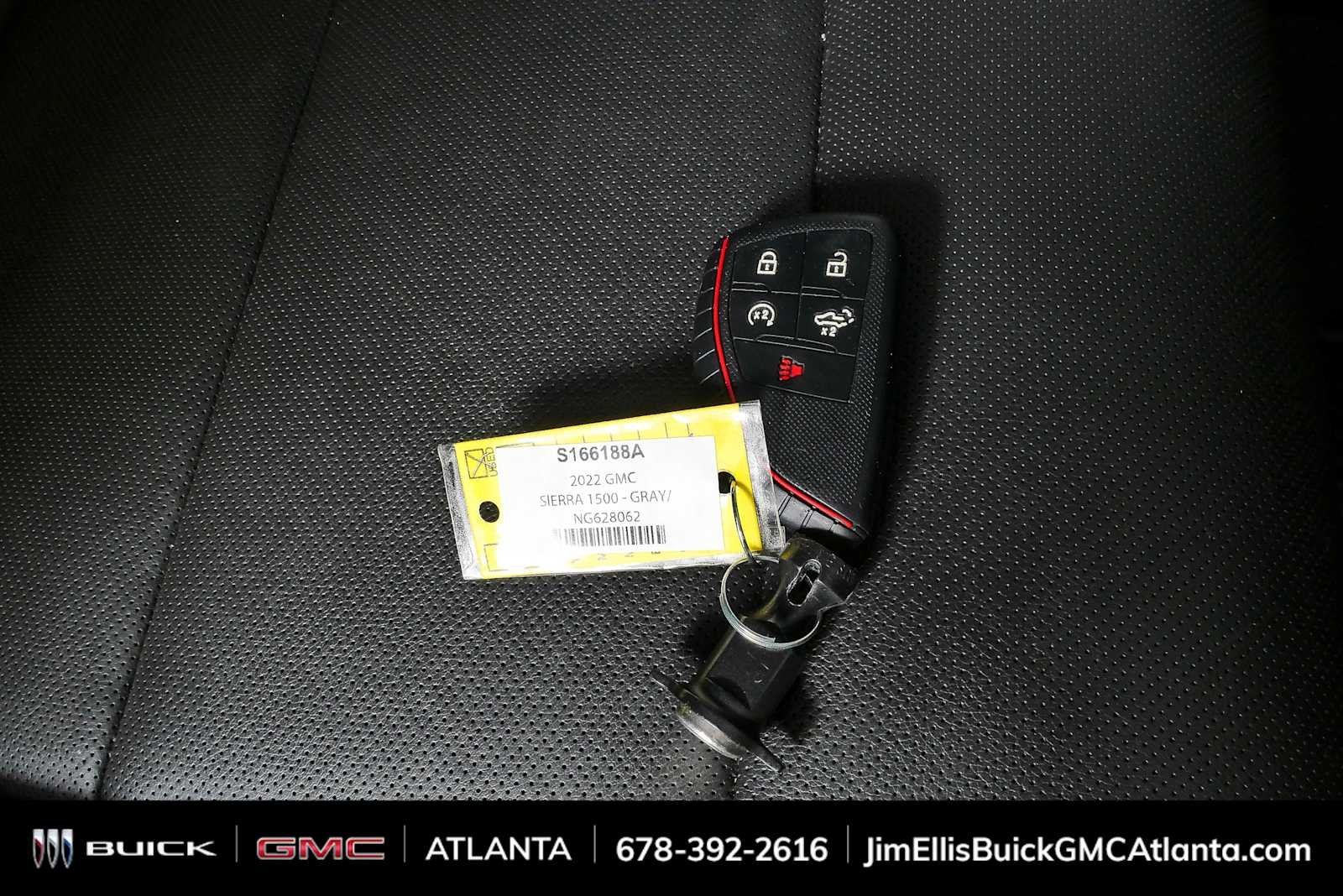 Used 2022 Titanium Rush Metallic GMC SLT image 26