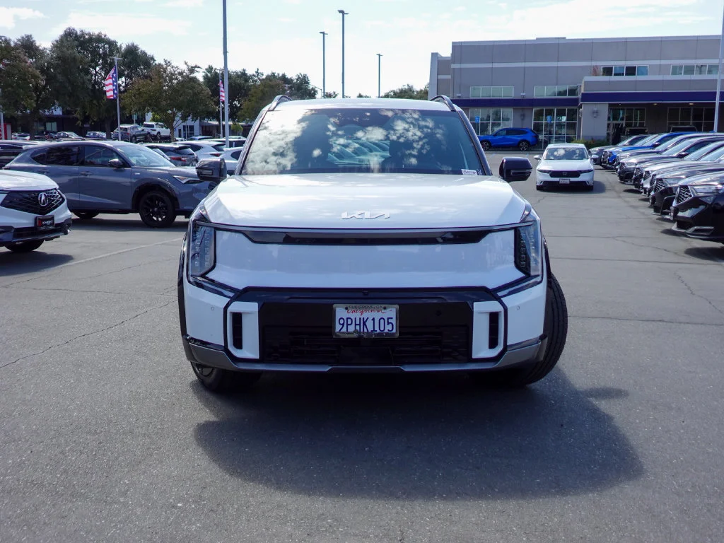Used 2024 Kia EV9 GT-Line with VIN KNDAEFS59R6035082 for sale in Elk Grove, CA