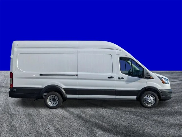 New 2026 Oxford White Ford Cargo Van image 3