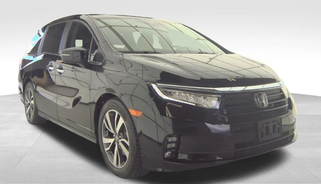 Used 2023  Honda Touring image 4