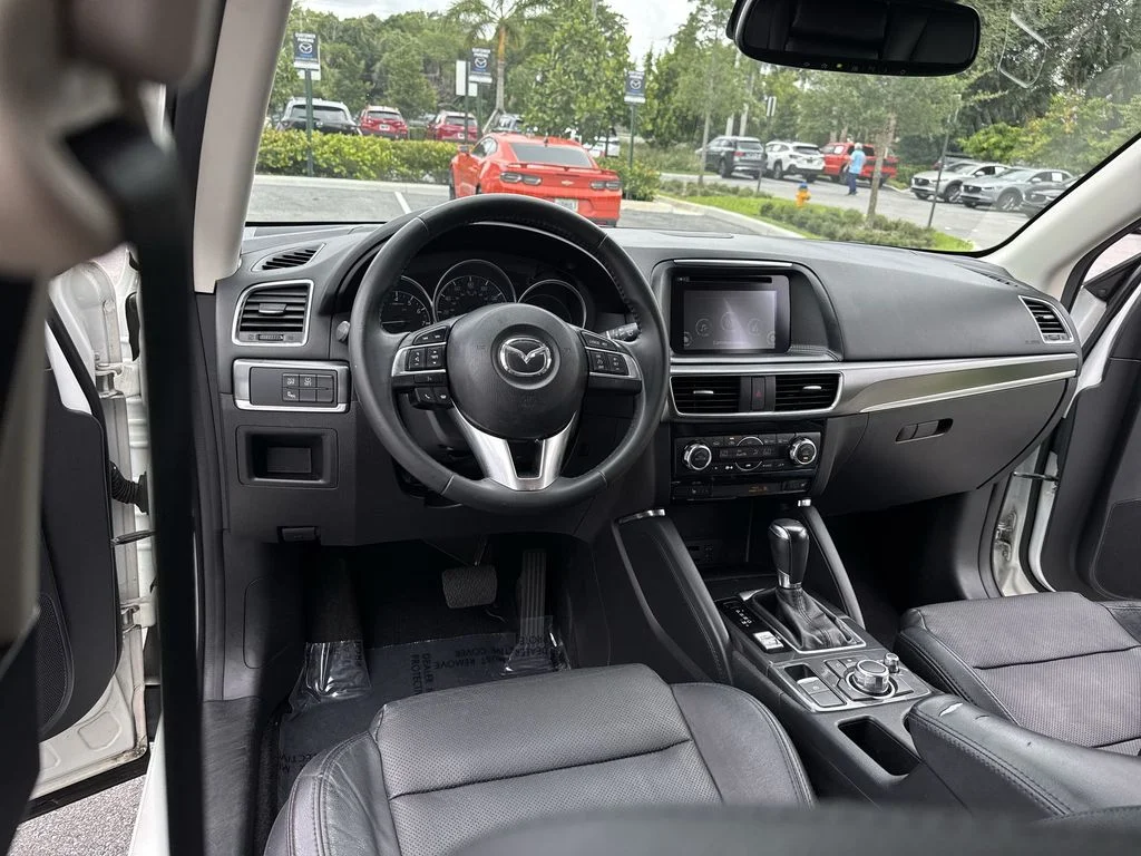 Used 2016 Crystal White Pearl Mica Mazda Grand Touring image 35