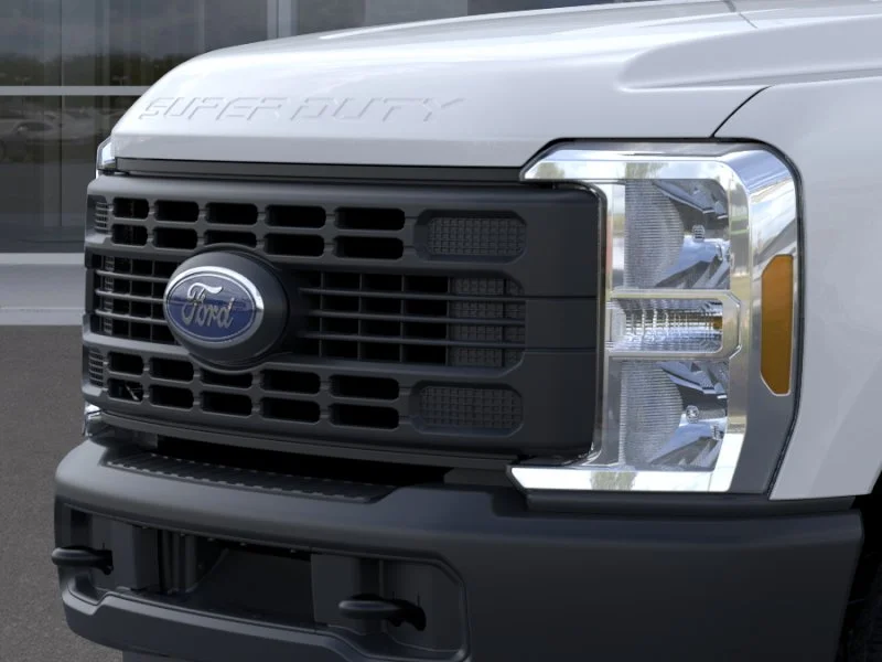 New 2026 Oxford White Ford F-250® XL image 17