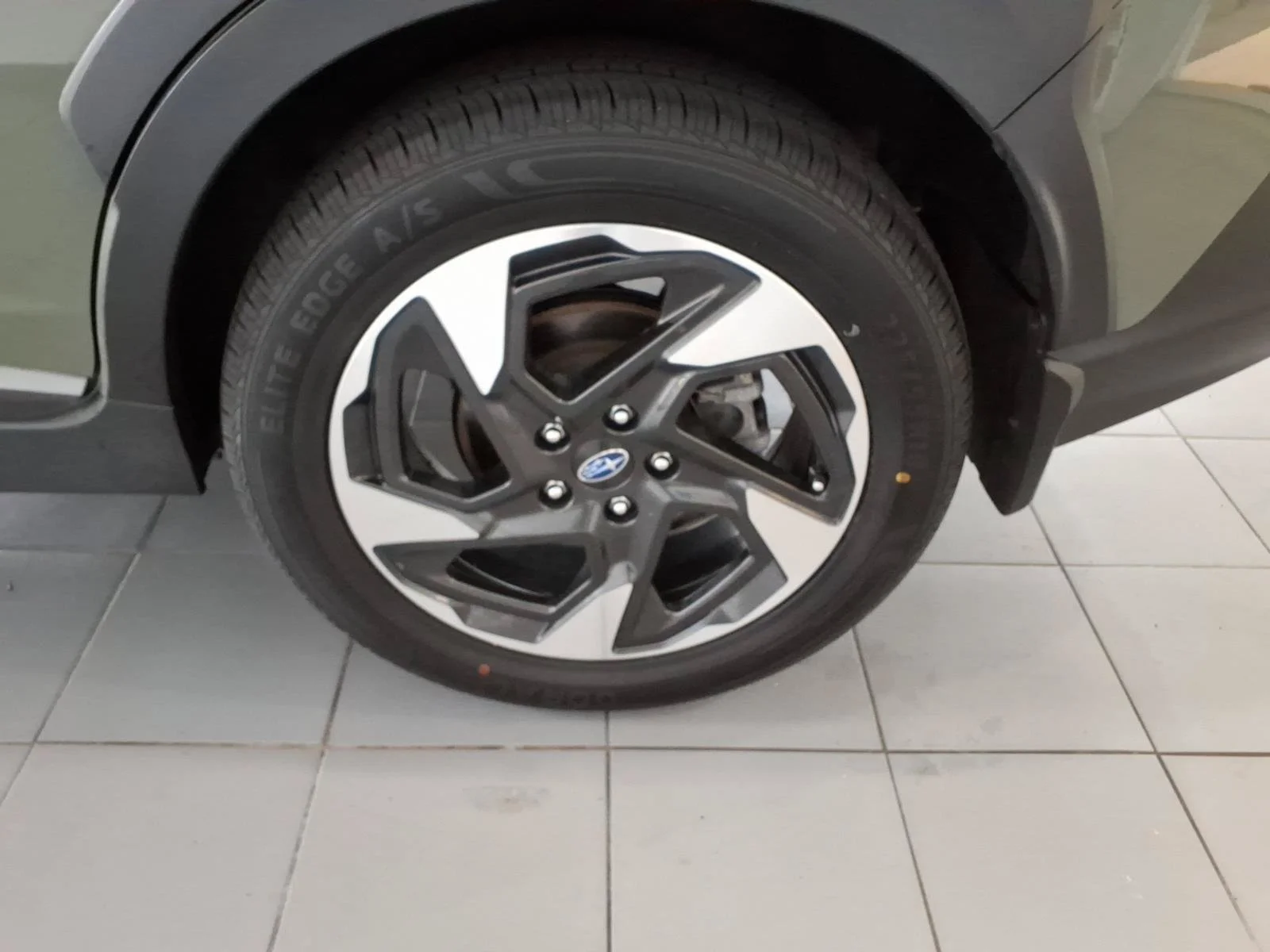 Used 2024 Alpine Green Subaru Limited image 16