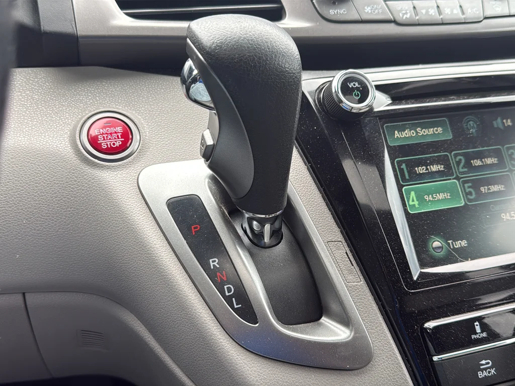 Used 2016  Honda EX-L image 20