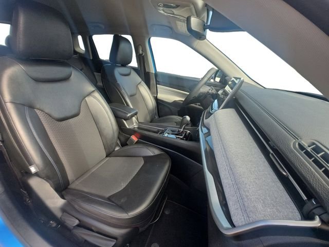 Used 2022 Blue Jeep Latitude image 15