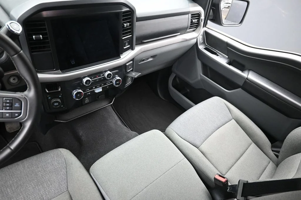 Certified Used 2025 Gray Ford XLT image 17
