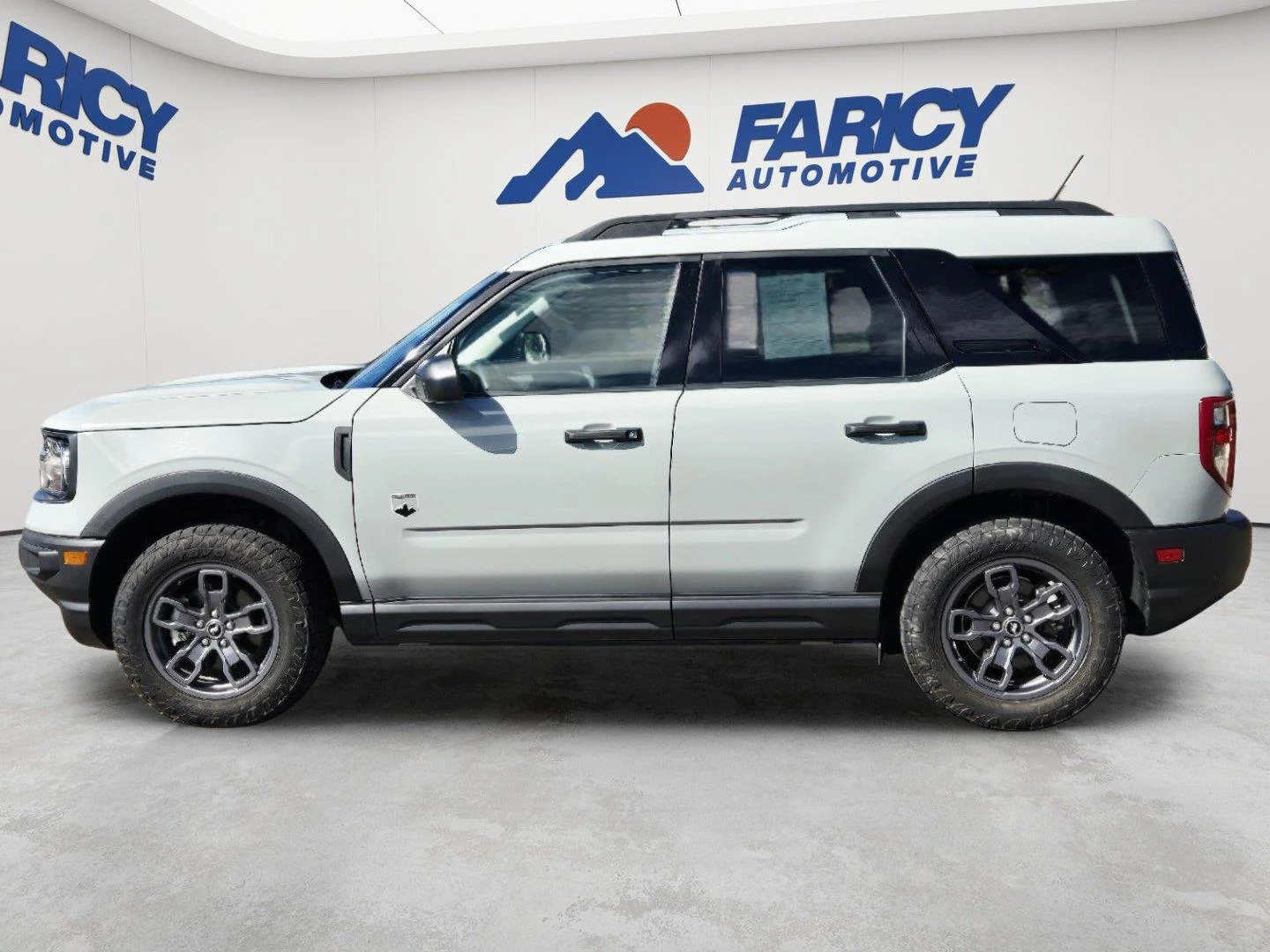 Used 2024 Cactus Gray Ford Big Bend image 8