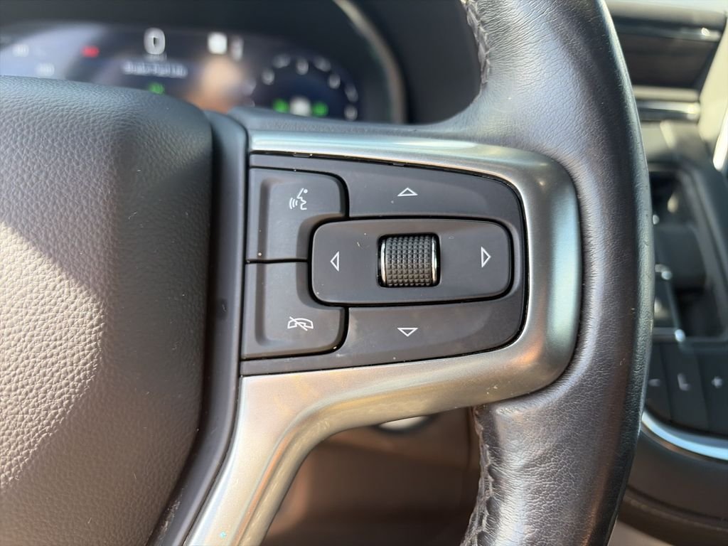 Used 2023 Gray Chevrolet LT image 23