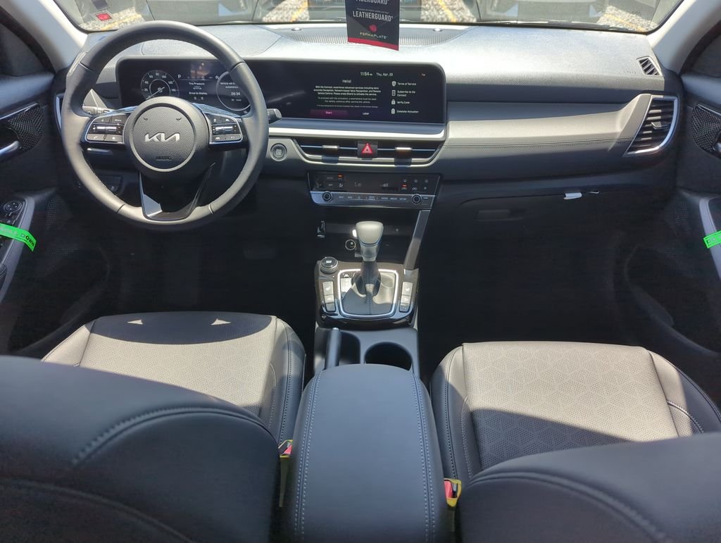 New 2026 Gravity Gray Kia EX image 15