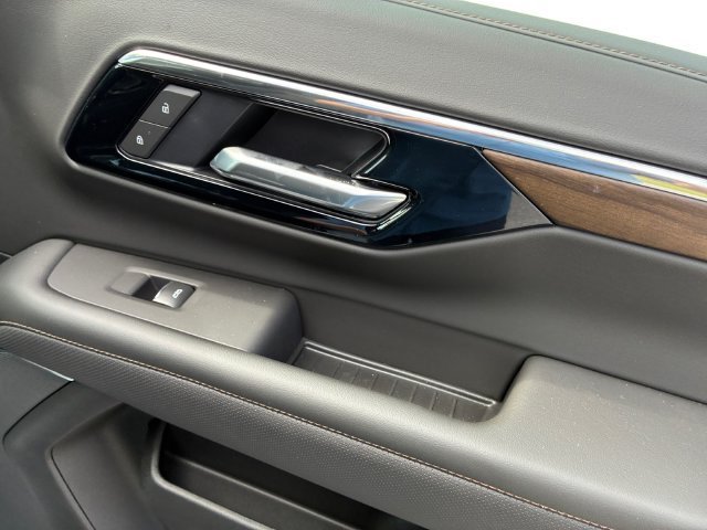 2026 Chevrolet Tahoe High Country - Photo 14