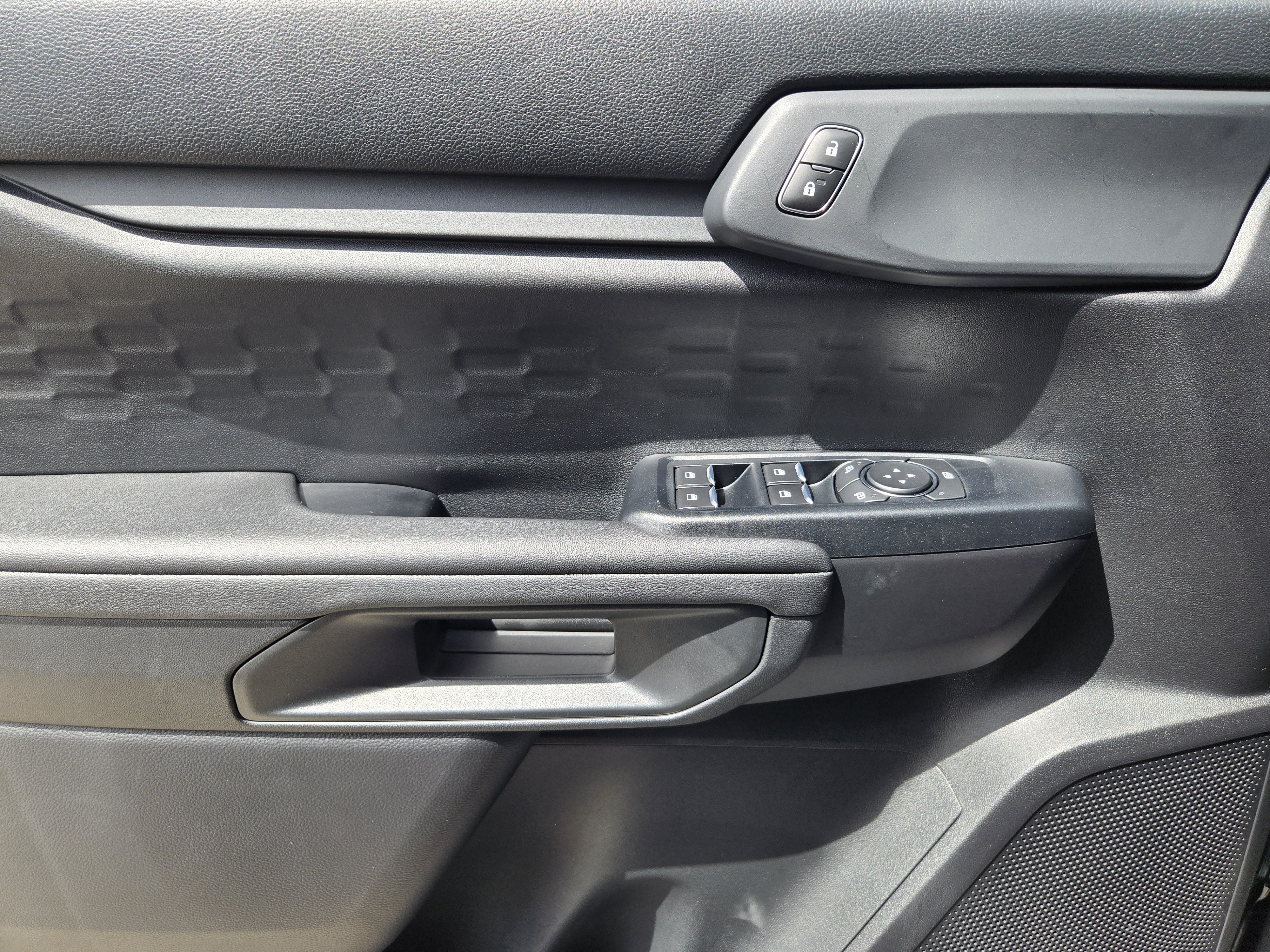 New 2026 Carbonized Gray Metallic Ford XL image 15