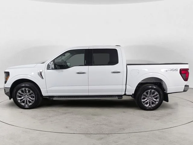 Certified Used 2024 Oxford White Ford XLT image 2