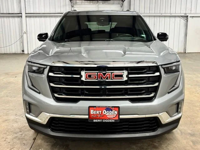Used 2026 Silver GMC Elevation image 2