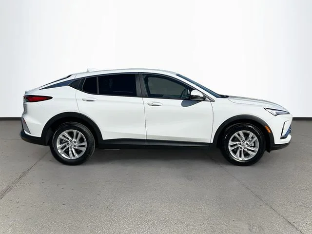 New 2026 Summit White Buick Preferred image 3