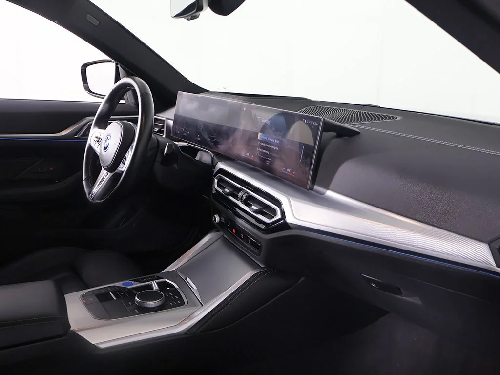 Used 2023 Gray BMW M50 image 32