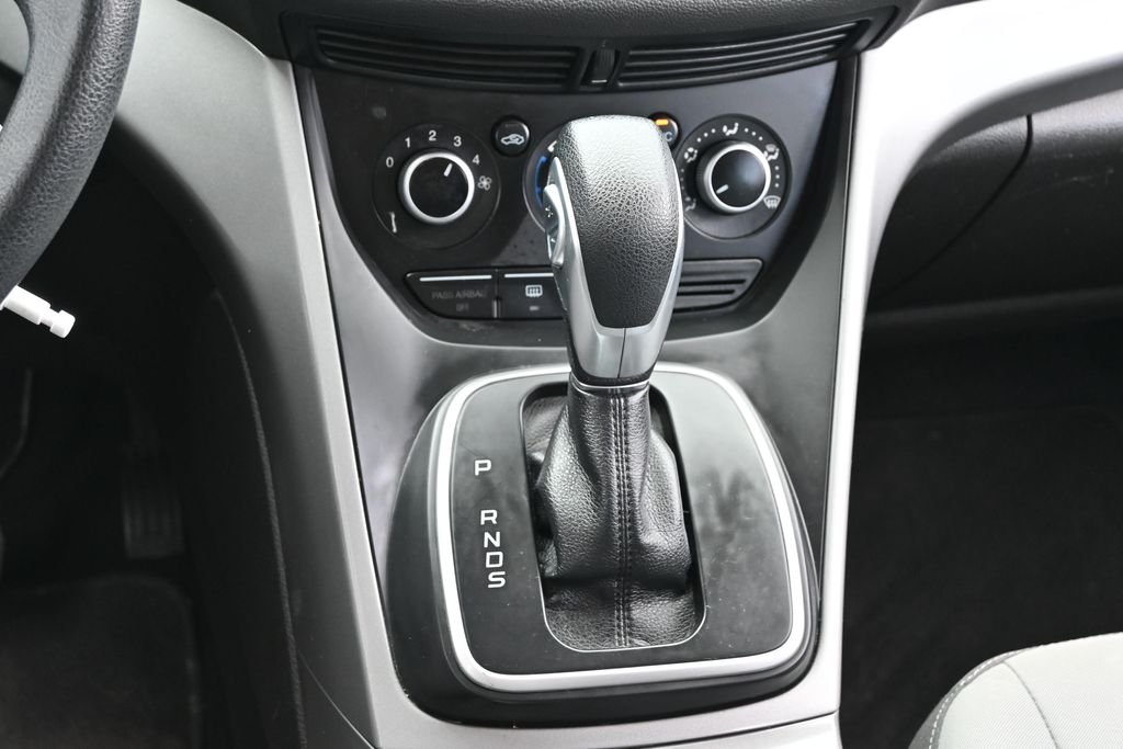 Used 2013 Oxford White Ford SE image 27