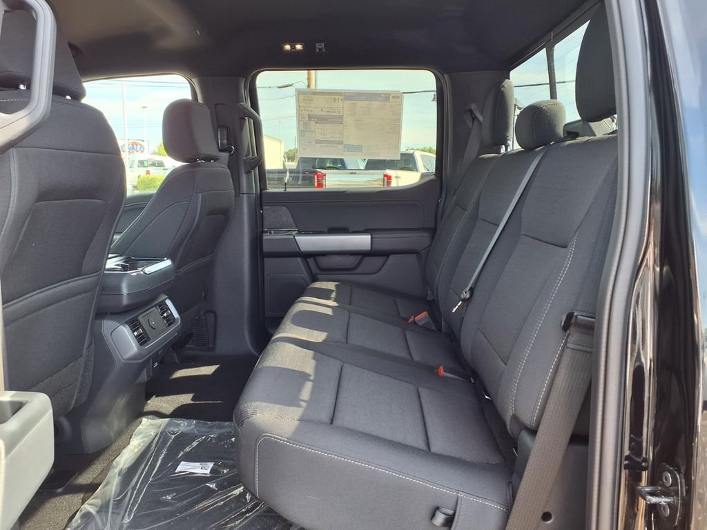 New 2026 Agate Black Metallic Ford XLT image 24